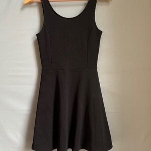 H & M Womens summer dress EUC Black size 4
